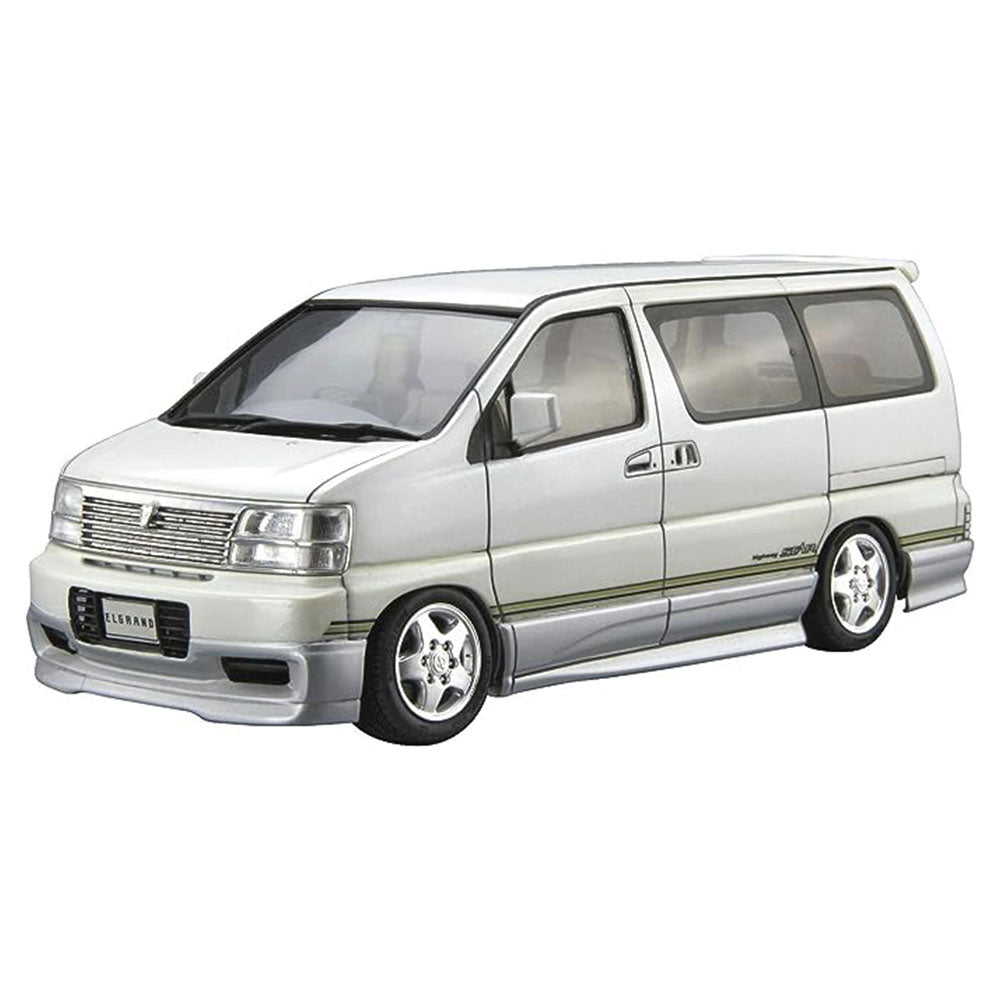 Aoshima Nissan Elgrand E50 1/24 Model