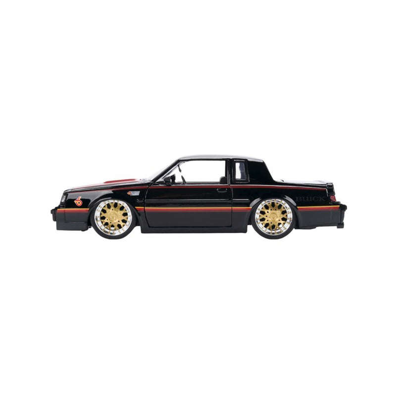 Big Time Muscle 1987 Buick Grand National 1:24 Vehicle